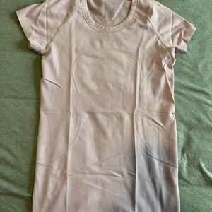 Lululemon swiftly tech tee